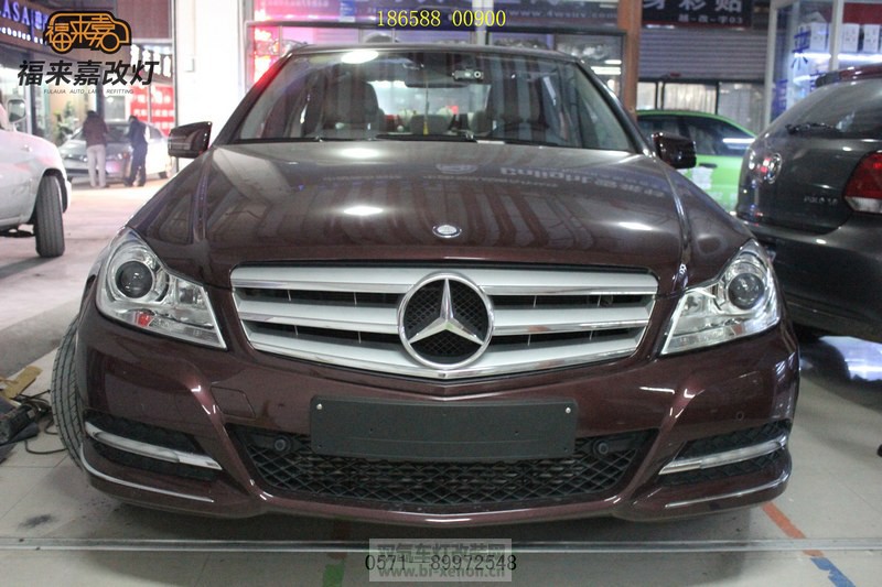 C26017.jpg